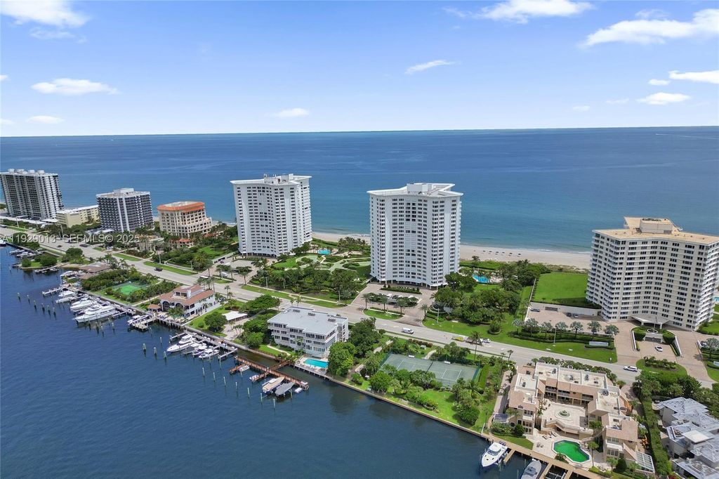 Image 42 of property listing at 550 S Ocean Blvd Ph-05, Boca Raton, FL 33432