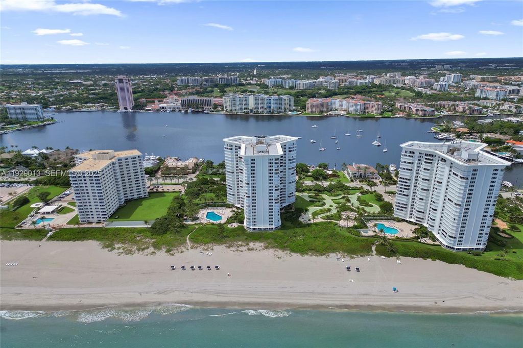 Image 43 of property listing at 550 S Ocean Blvd Ph-05, Boca Raton, FL 33432
