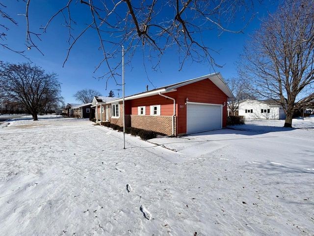 207 Cedar Avenue, Brodhead, WI 53520