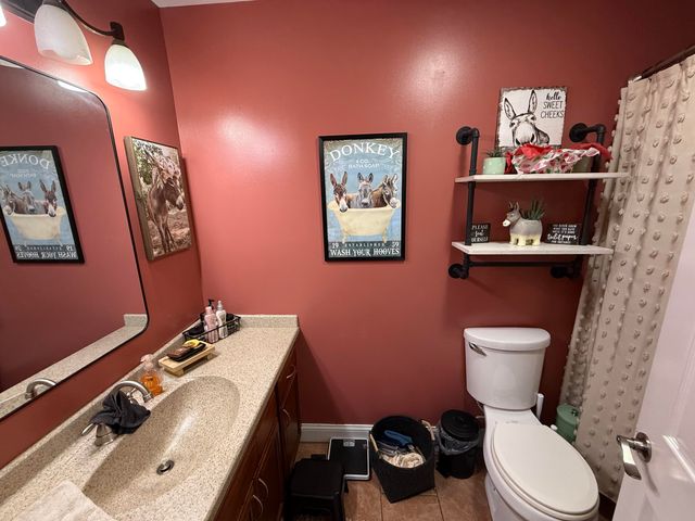 665 N 700 W, Hobart, IN 46342