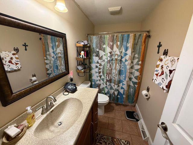 665 N 700 W, Hobart, IN 46342
