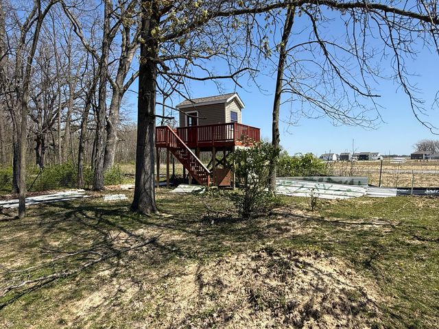 665 N 700 W, Hobart, IN 46342