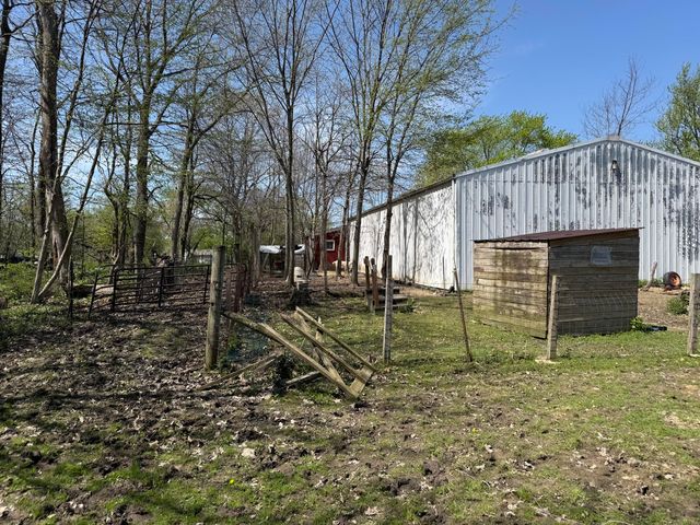 665 N 700 W, Hobart, IN 46342
