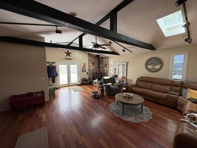 665 N 700 W, Hobart, IN 46342