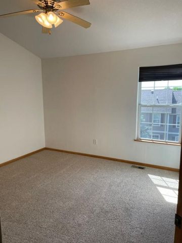 6399 Oak Creek Drive, Pleasant Hill, IA 50327