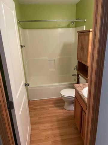 6399 Oak Creek Drive, Pleasant Hill, IA 50327