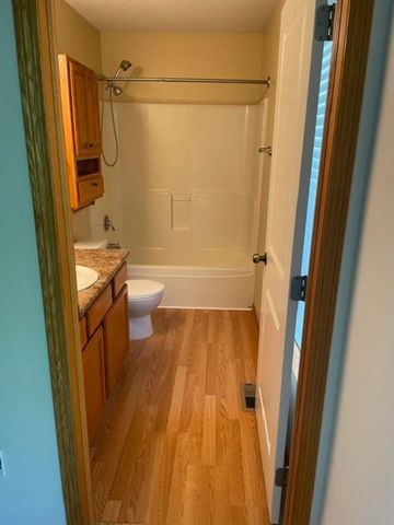 6399 Oak Creek Drive, Pleasant Hill, IA 50327