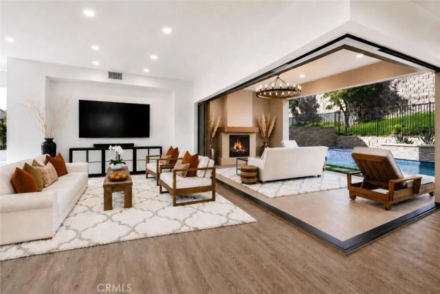 5577 Heritage Oak, Trabuco Canyon, CA 92679