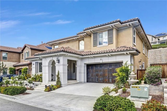 5577 Heritage Oak, Trabuco Canyon, CA 92679