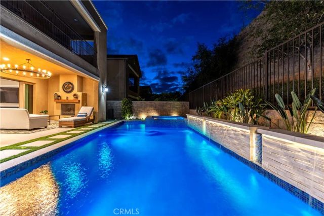 5577 Heritage Oak, Trabuco Canyon, CA 92679