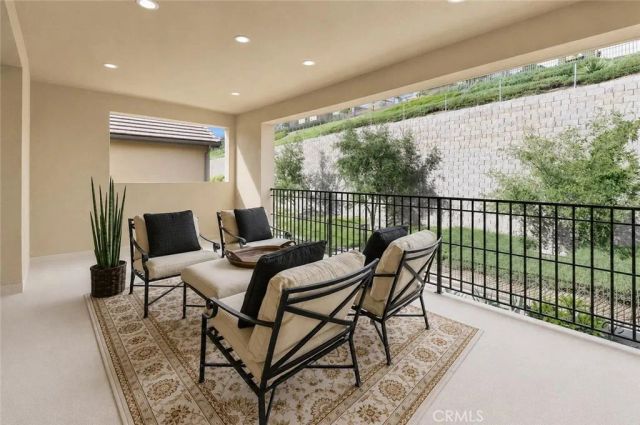5577 Heritage Oak, Trabuco Canyon, CA 92679