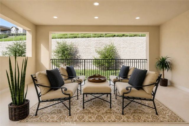 5577 Heritage Oak, Trabuco Canyon, CA 92679