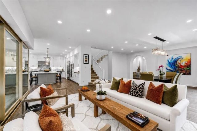 5577 Heritage Oak, Trabuco Canyon, CA 92679