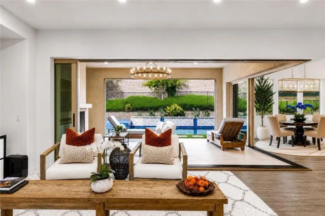 5577 Heritage Oak, Trabuco Canyon, CA 92679