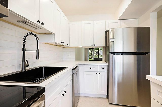 3605 S Ocean Boulevard 124, South Palm Beach, FL 33480