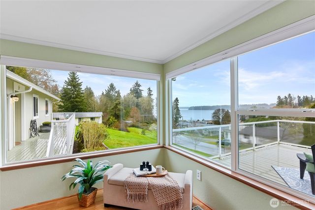 9011 Roanoke Road NE, Bremerton, WA 98311