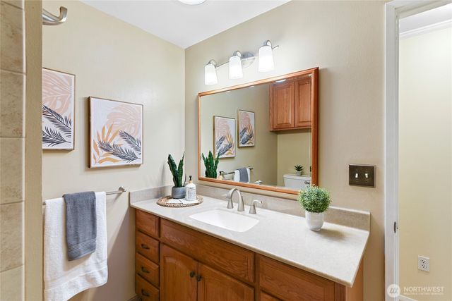 9011 Roanoke Road NE, Bremerton, WA 98311