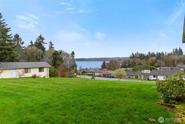 9011 Roanoke Road NE, Bremerton, WA 98311