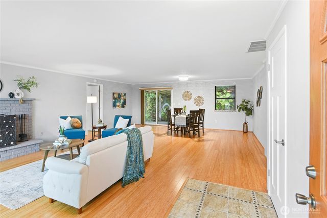 9011 Roanoke Road NE, Bremerton, WA 98311