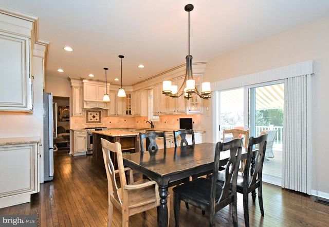 615 GLEN MEADOW RD, Richboro, PA 18954