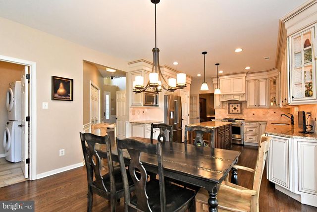 615 GLEN MEADOW RD, Richboro, PA 18954