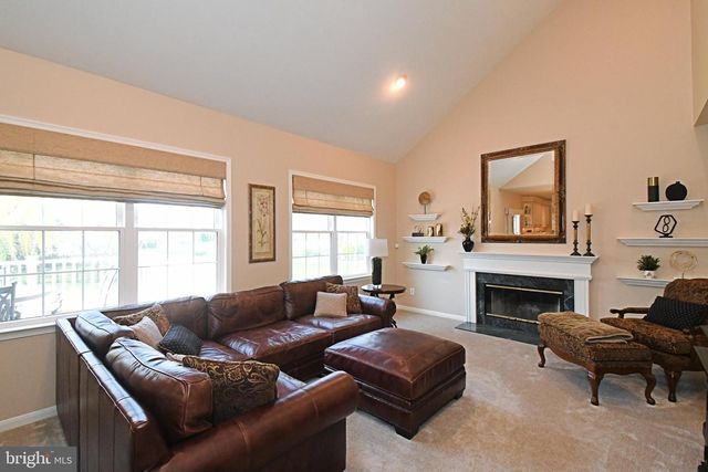 615 GLEN MEADOW RD, Richboro, PA 18954