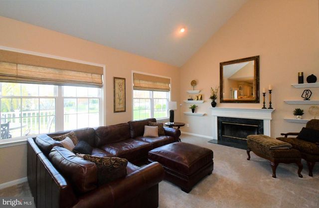 615 GLEN MEADOW RD, Richboro, PA 18954