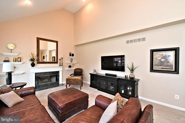 615 GLEN MEADOW RD, Richboro, PA 18954