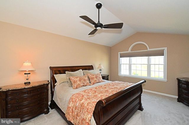 615 GLEN MEADOW RD, Richboro, PA 18954