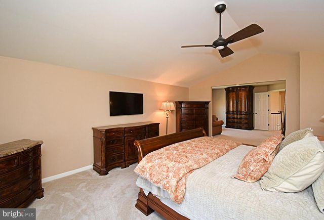 615 GLEN MEADOW RD, Richboro, PA 18954