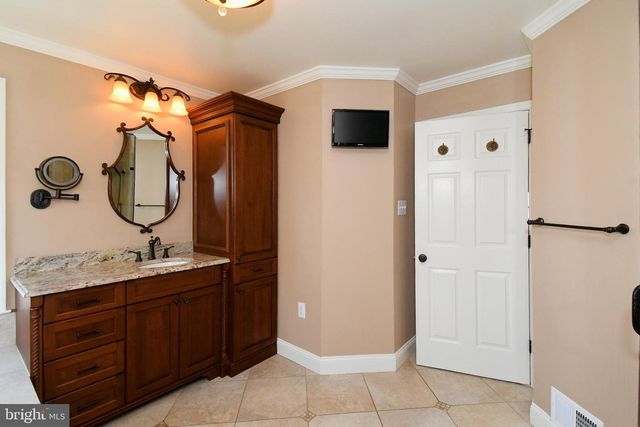 615 GLEN MEADOW RD, Richboro, PA 18954