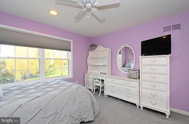 615 GLEN MEADOW RD, Richboro, PA 18954