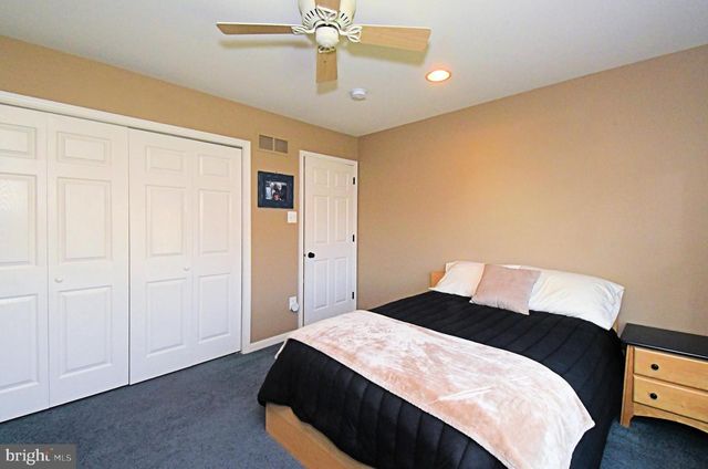 615 GLEN MEADOW RD, Richboro, PA 18954