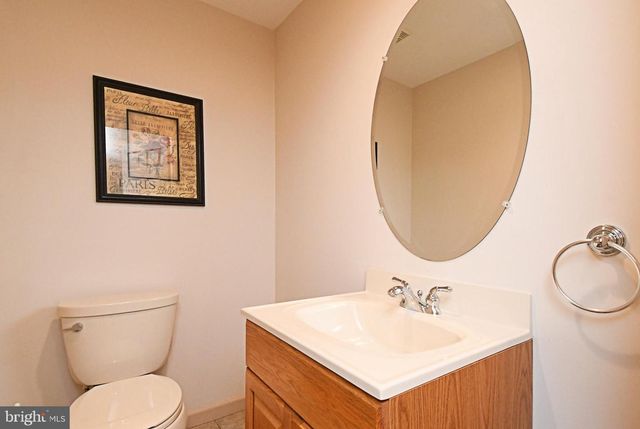 615 GLEN MEADOW RD, Richboro, PA 18954