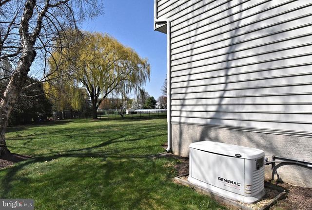 615 GLEN MEADOW RD, Richboro, PA 18954
