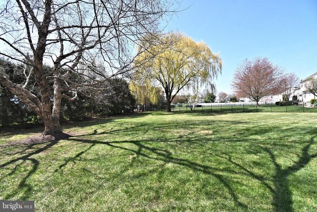 615 GLEN MEADOW RD, Richboro, PA 18954