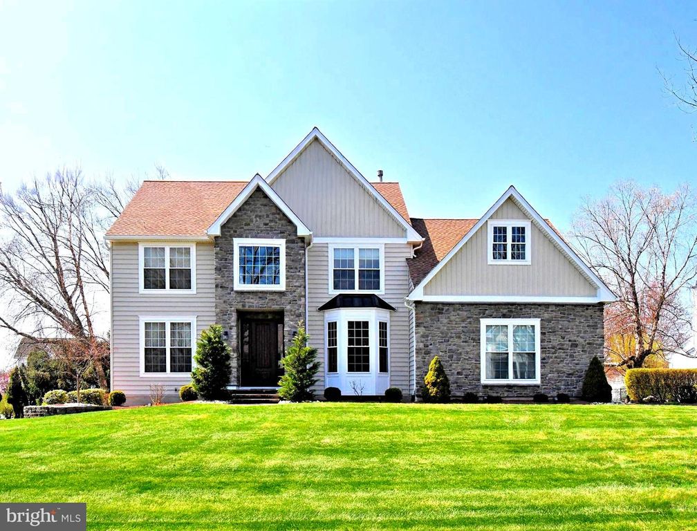 615 GLEN MEADOW RD, Richboro, PA 18954