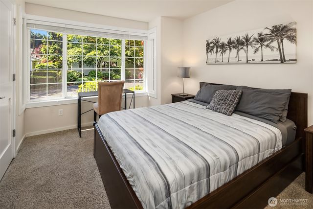 10262 NE 129th Lane, Kirkland, WA 98034