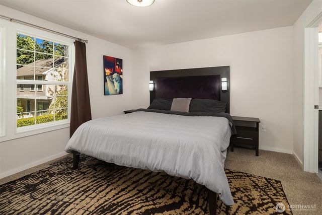 10262 NE 129th Lane, Kirkland, WA 98034
