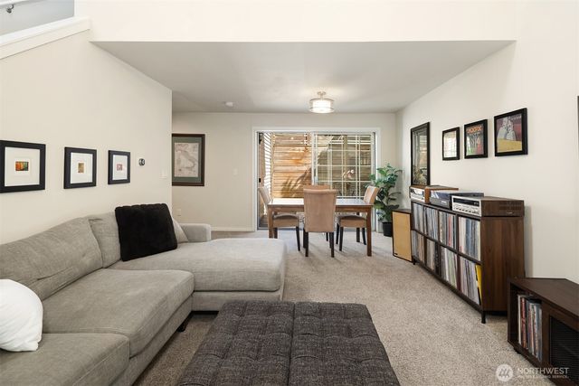 10262 NE 129th Lane, Kirkland, WA 98034