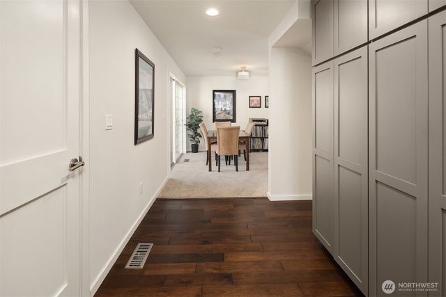 10262 NE 129th Lane, Kirkland, WA 98034