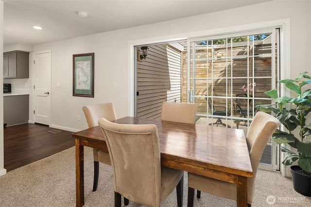 10262 NE 129th Lane, Kirkland, WA 98034