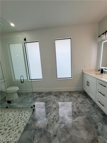 490 Christopher CT, Labelle, FL 33935