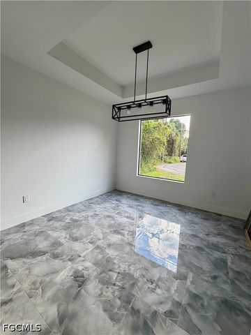 490 Christopher CT, Labelle, FL 33935