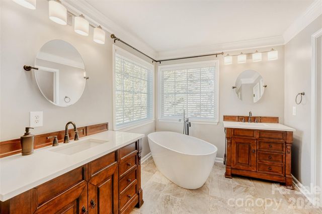 5365 Cambridge Bay Drive, Charlotte, NC 28269