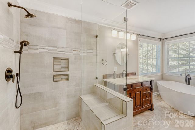 5365 Cambridge Bay Drive, Charlotte, NC 28269