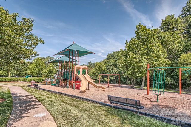 5365 Cambridge Bay Drive, Charlotte, NC 28269