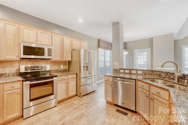 5365 Cambridge Bay Drive, Charlotte, NC 28269