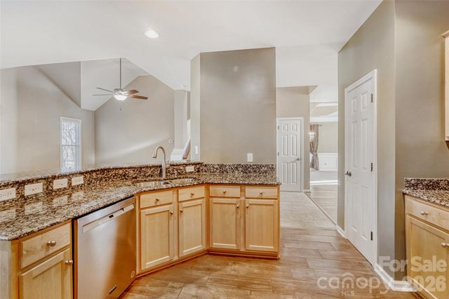 5365 Cambridge Bay Drive, Charlotte, NC 28269