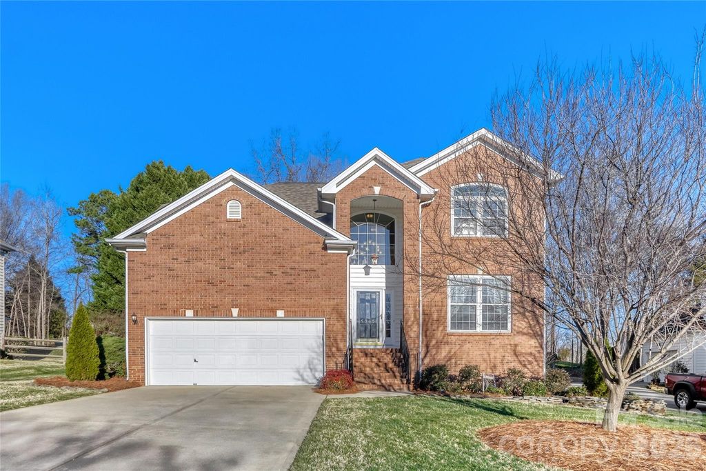 5365 Cambridge Bay Drive, Charlotte, NC 28269